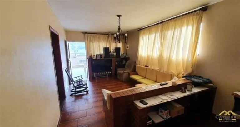 Imagem Casa a venda no Jardim Carpas com 2 quartos e muito espaçosa