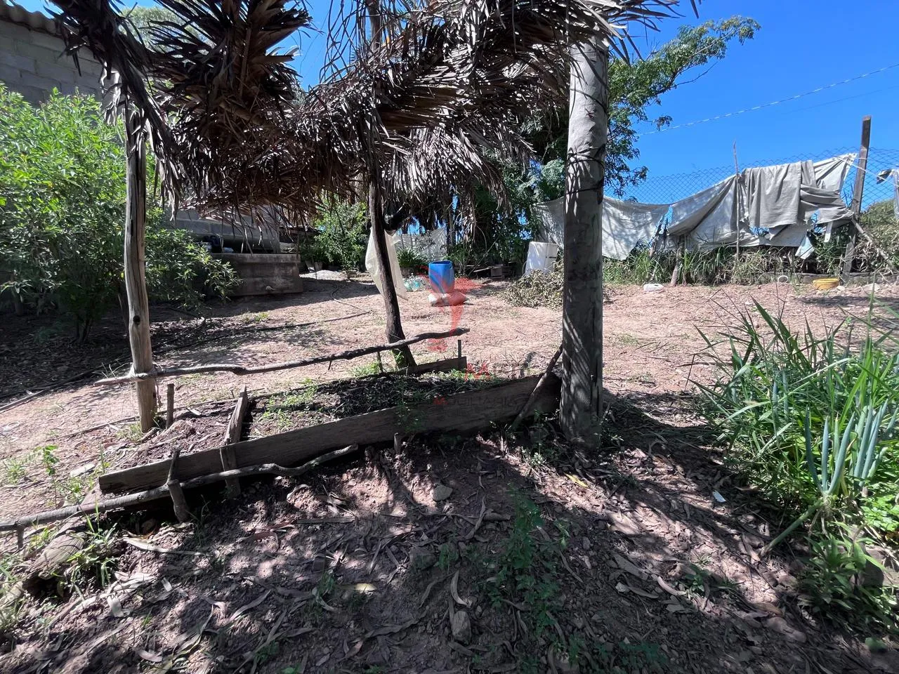 Imagem Sítio com 8.000 metros a venda em Araçariguama, no bairro Ella