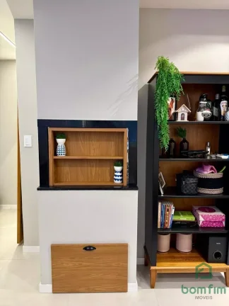 Imagem Belíssimo apto 2 dorm. no bairro Moinhos de Vento/RS.