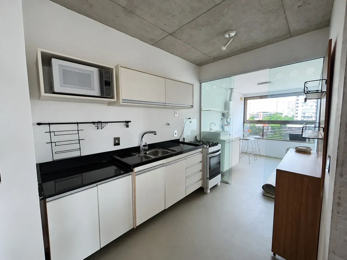 Imagem Apartamento com 1 Quarto à Venda ou Locação, 75 m² em Campo Belo - São Paulo
