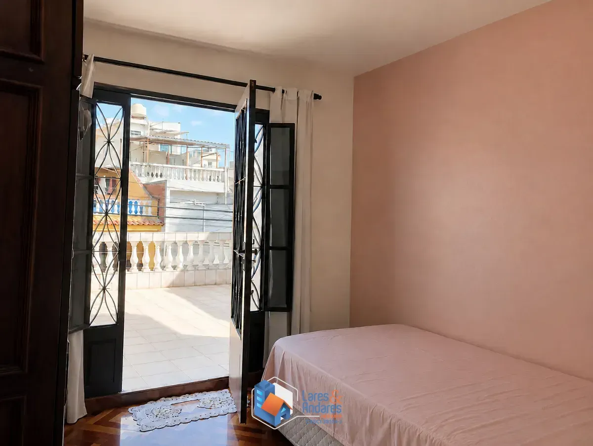 Imagem Sobrado para venda em Jardim Cachoeira com 3 quartos, sendo 1 suíte, 120m²