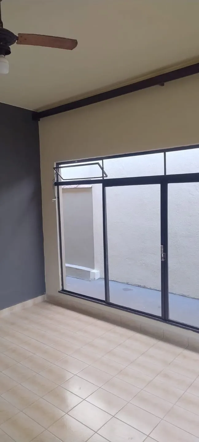 Imagem Casa à venda, Vila São Judas Tadeu, Pindamonhangaba, SP