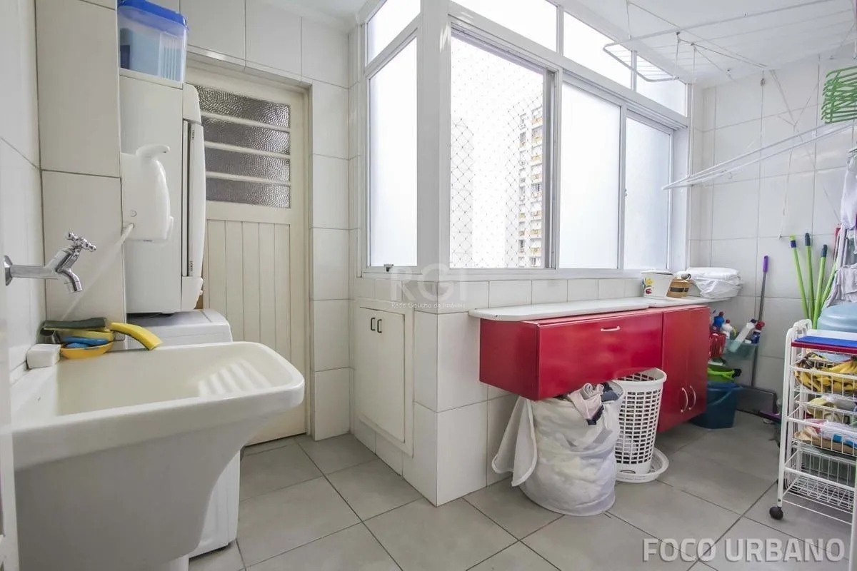 Imagem Apartamento para Venda - 155m², 4 dormitórios, sendo 1 suites, 1 vaga - Bom Fim