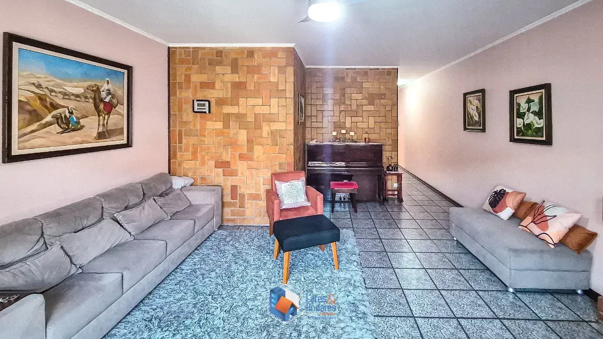 Imagem Casa para venda em Parque Novo Mundo com 5 quartos, sendo 2 suítes, 275m²