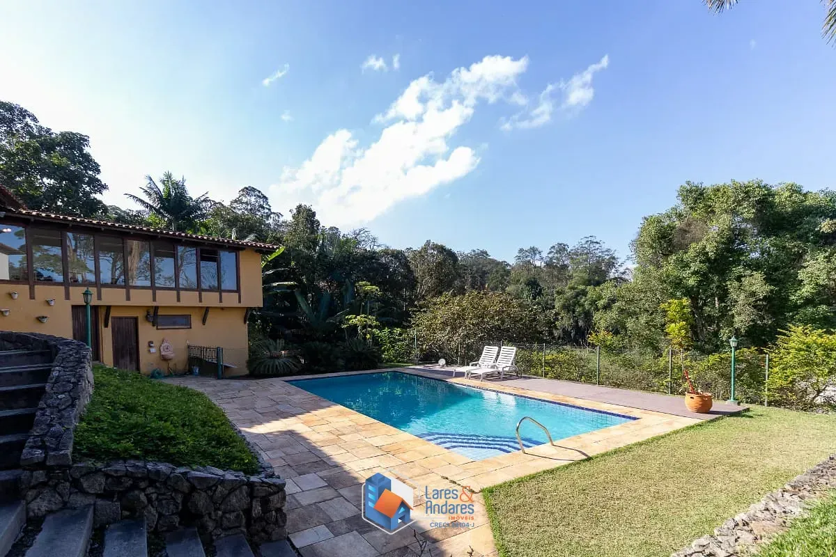 Imagem Casa comercial para venda em Guarapiranga, 650m²