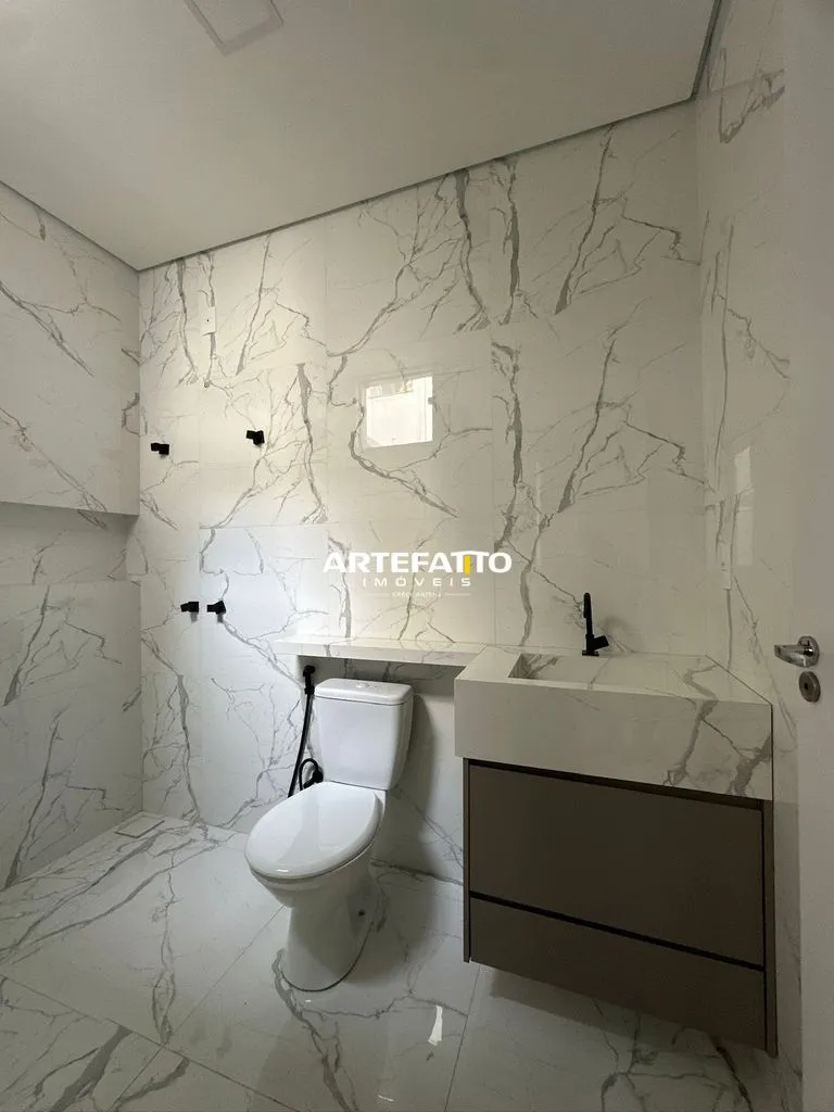 Foto do imóvel Apartamento novo rico em armário disponível para venda no Jd Santa Lúcia em Rua Oswaldo Gaspar