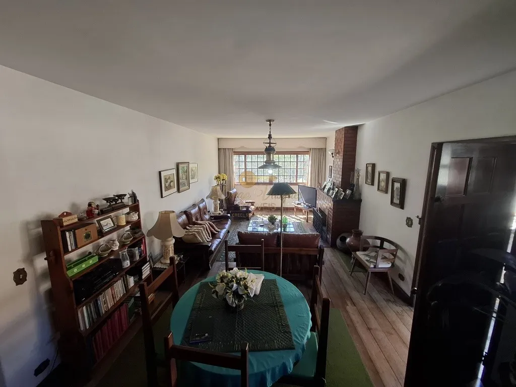 Imagem Casa para Venda em Teresópolis / RJ no bairro Golfe