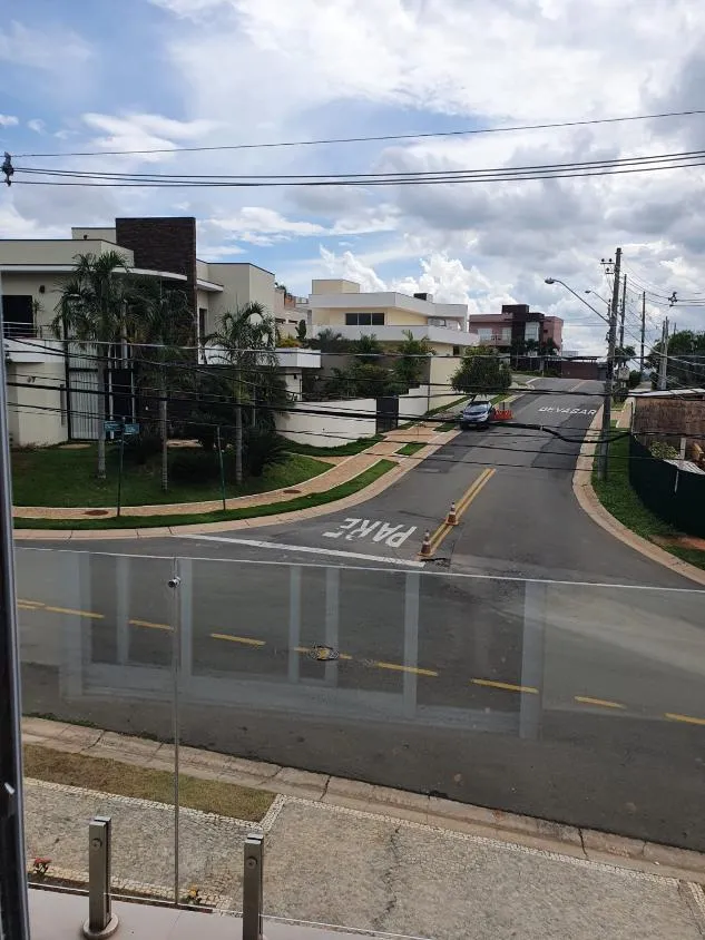 Imagem Sobrado com 240 m2 de construção no Condomínio Swiss Park em Campinas!