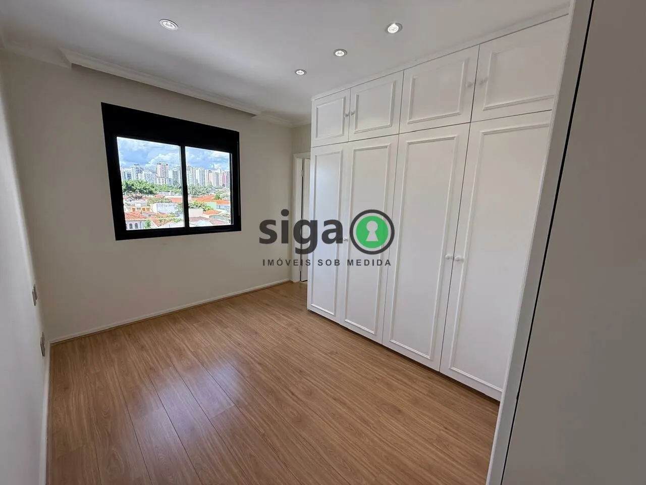 Imagem Penthouse Exclusiva no Brooklin - Locação e Venda - 216m² , 3 suítes e 3 vagas!!