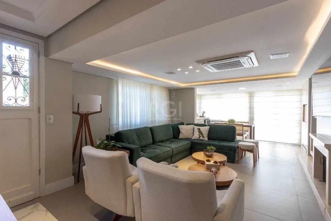 Imagem Casa Condominio para Venda - 210.69m², 3 dormitórios, sendo 2 suites, 4 vagas - Jardim Isabel