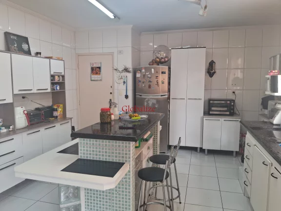Imagem Belo apartamento em Santos de frente no bairro do Campo Grande com 3 dormitórios e com sacada por R$ 640.000,00.
