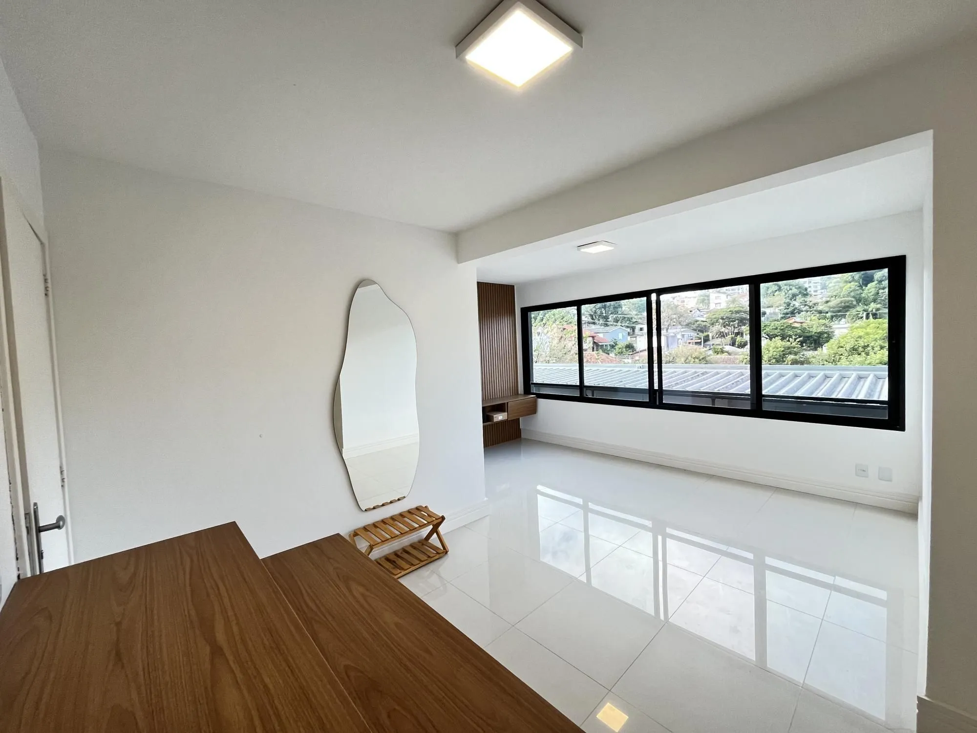 Imagem Apartamento de 2 quartos, suite e com uma vaga de garagem