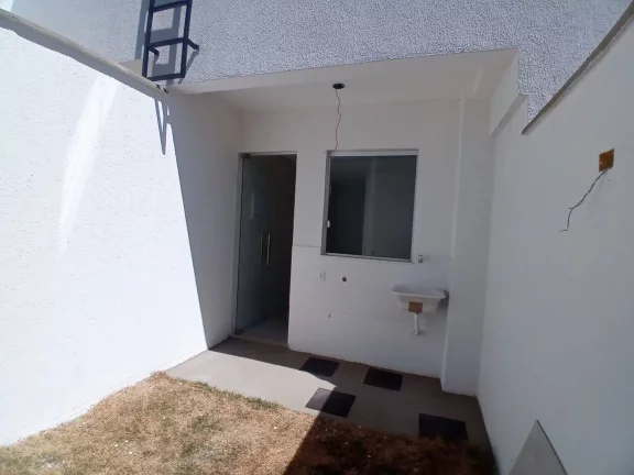 Imagem casa geminada, 2 suítes, lavabo, 1 vaga descoberta