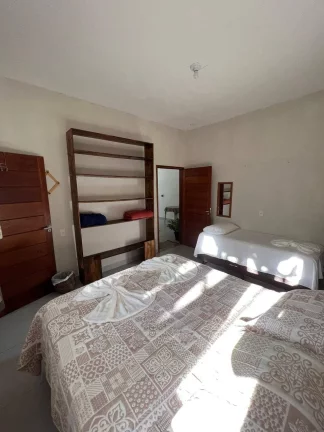 Imagem CASA BOMBAÇA COM SALÃO DE EVENTOS