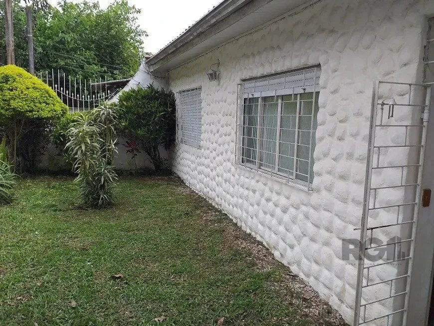 Imagem Casa 169m² - 2 dormitórios, 2 vagas no bairro Cavalhada