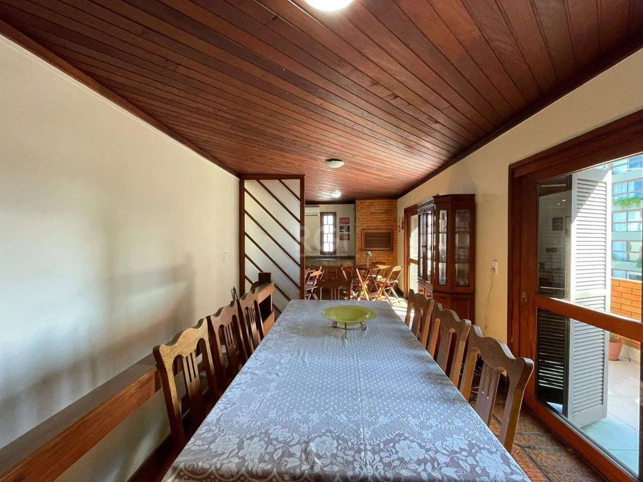 Imagem Cobertura a venda 5 Quartos, suíte e 2 vagas, no Bairro Menino Deus, Poa/RS