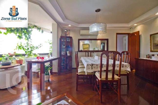 Imagem Apartamento à Venda Em Moema Com 3 Dormitórios Sendo 1 Suíte e 2 Vagas