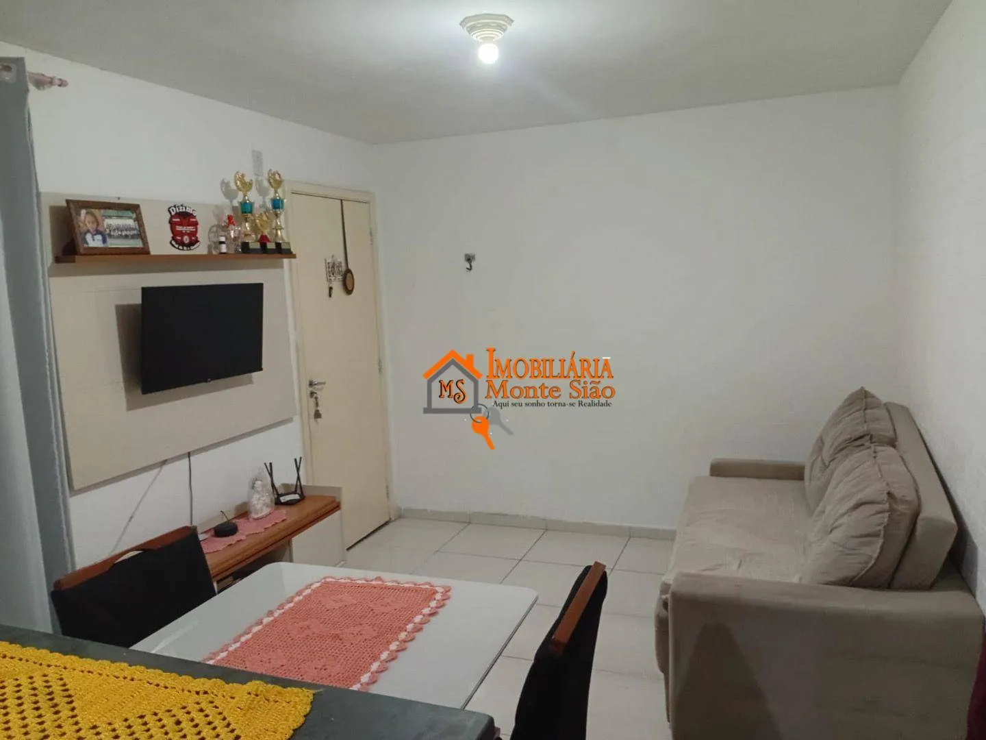 Imagem Apartamento com 2 dormitórios à venda, 45 m² por R$ 196.000,00 - Água Chata - Guarulhos/SP