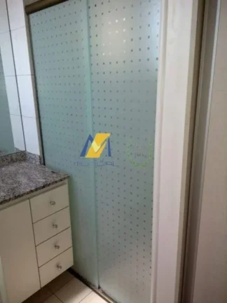 Imagem Com 2 dormitórios, sendo 1 suite, sala 2 ambientes.