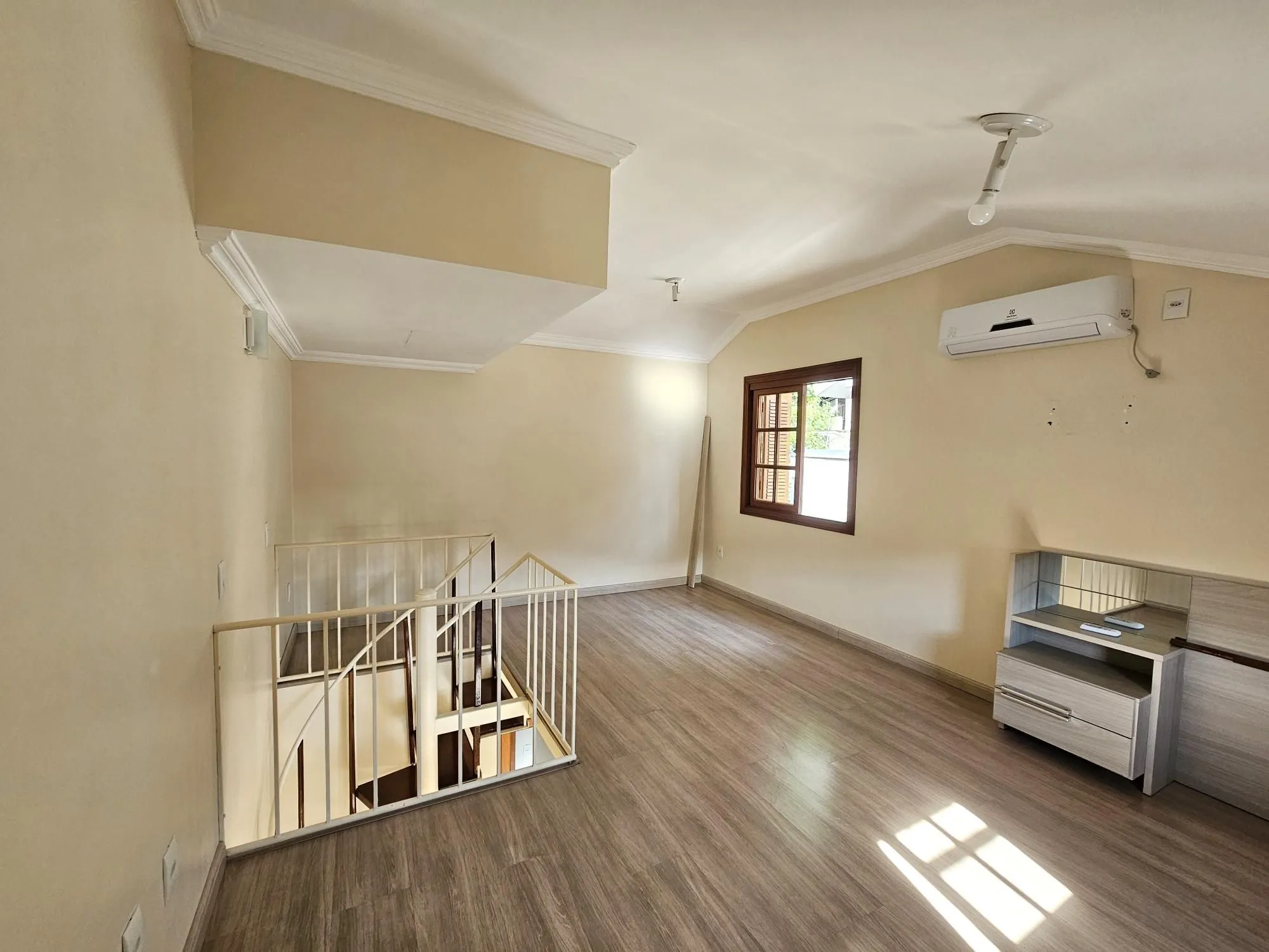 Imagem CASA EM CONDOMÍNIO PERTINHO DA OSCAR PEREIRA