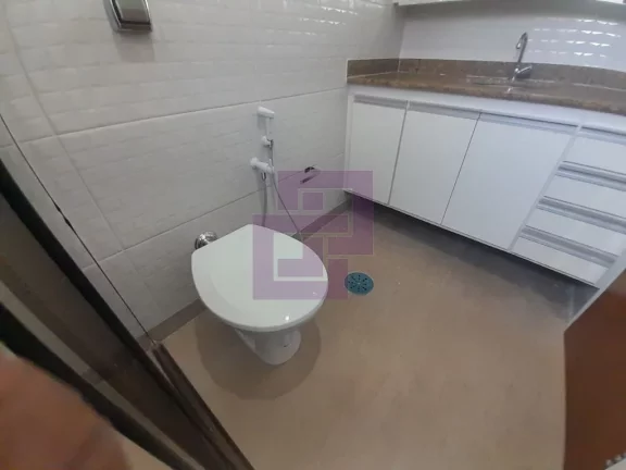 Imagem Apartamento Padrão de 03 dormitórios para locação anual nas Pitangueiras.