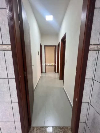 Imagem Casa à venda em Franca, Parque do Horto, com 3 quartos, 200m2