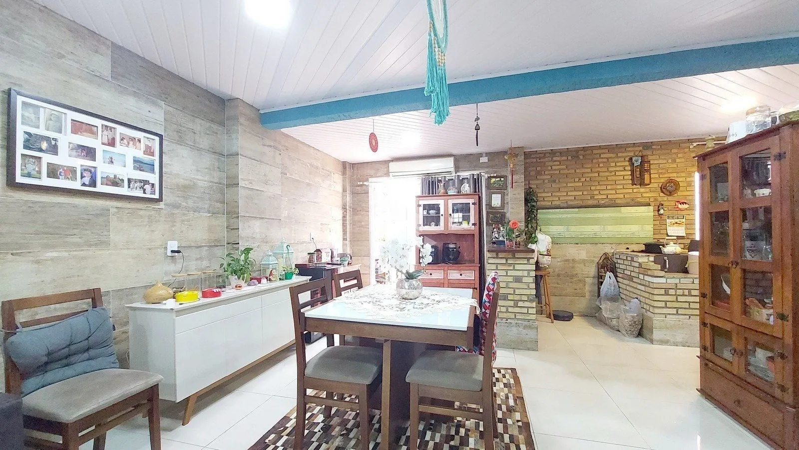 Imagem Casa com 3 dormitórios á venda no Bairro Sarandi, Porto Alegre