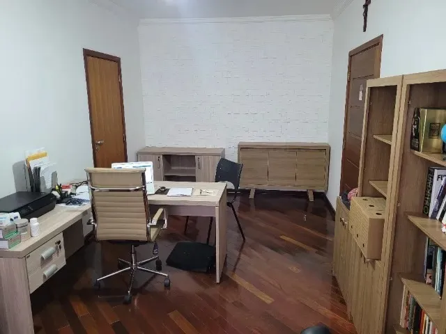 Imagem Casa Recém Reformada de 200m² na Vila Independência, em Sorocaba