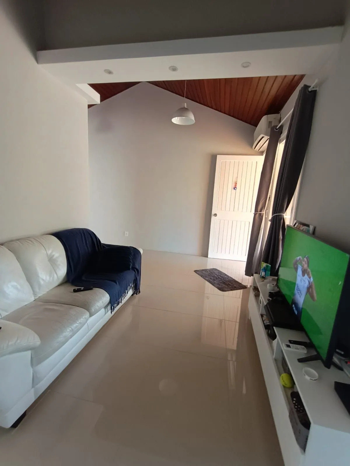 Imagem LINDA CASA EM CONDOMÍNIO EM CANOAS - QUITADA