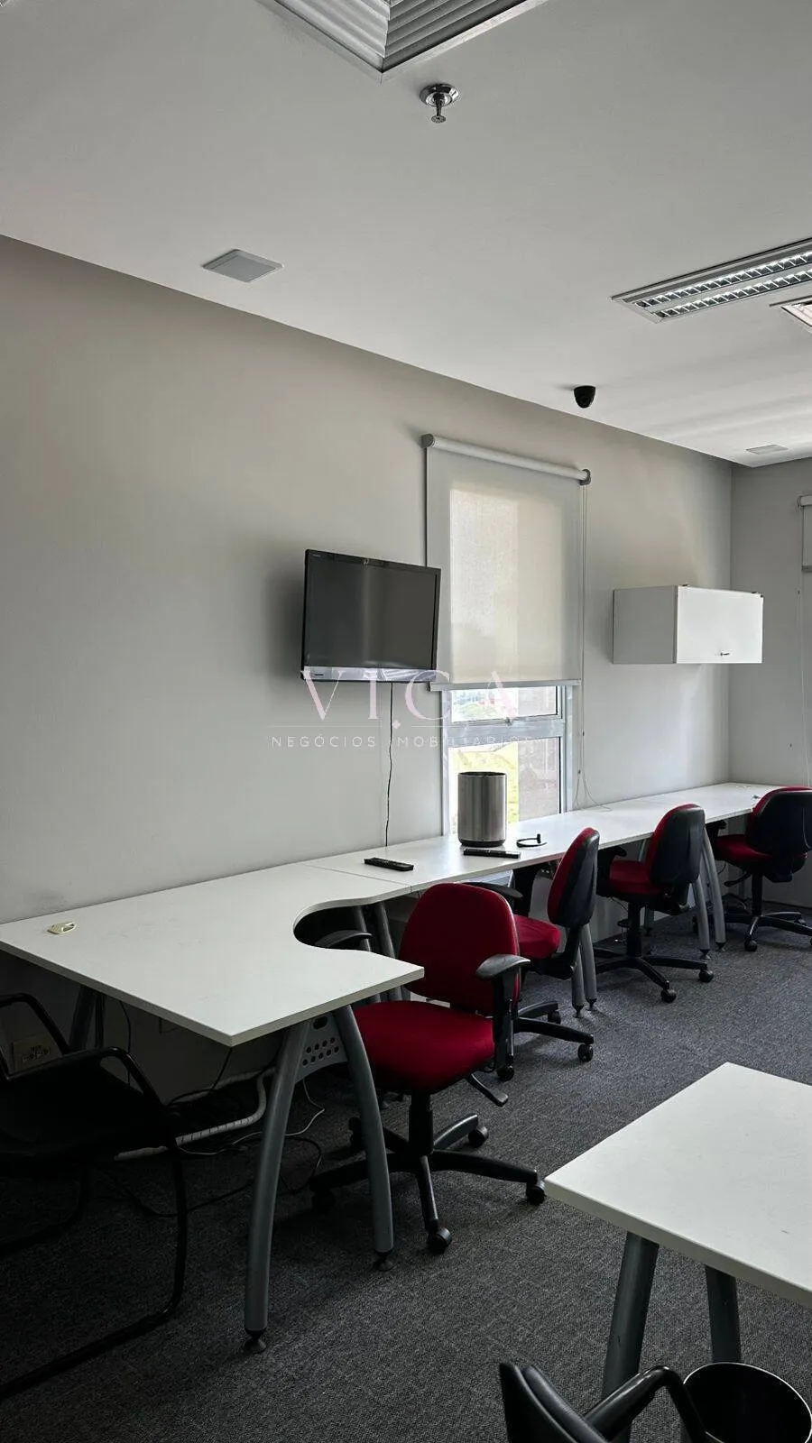 Imagem Sala mobiliada 61m² para venda por R$ 620.000,00 - Alphaville/SP