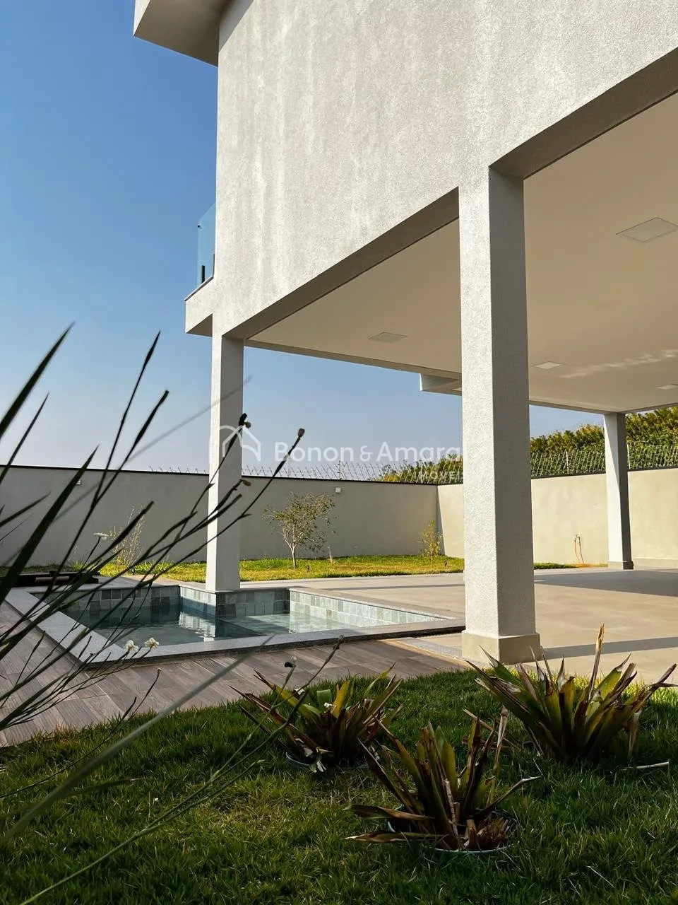 Imagem Casa nova em condomínio para venda em Valinhos S.P.