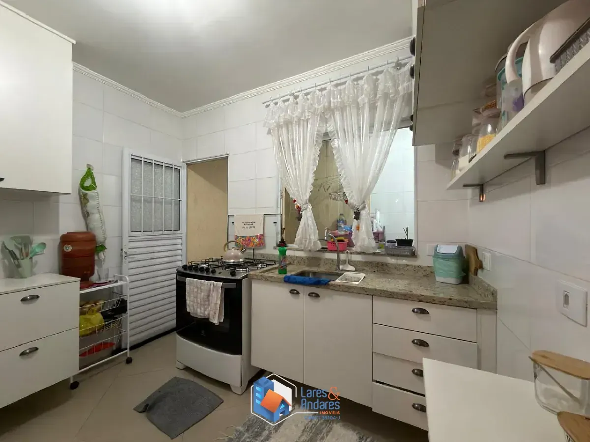 Imagem Sobrado para venda em Vila Nivi com 3 quartos, sendo 1 suíte, 84m²