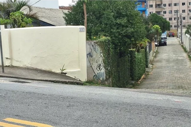 Imagem TLL 399 Lote 590441044-59 - Terreno à venda no bairro Trindade - Florianópolis/SC