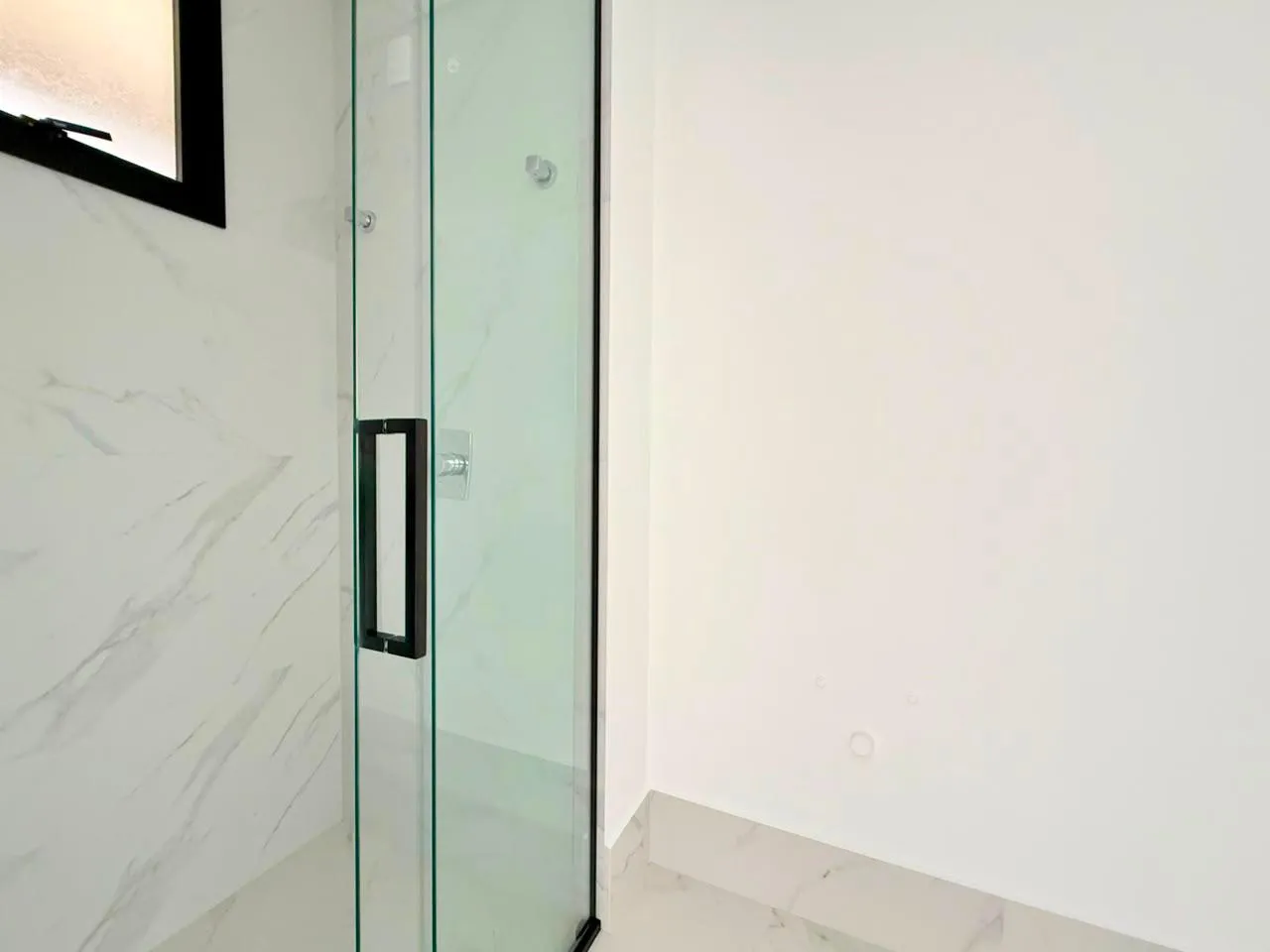 Imagem Apartamento com vista para o mar à venda com 180m2 por R$ 4.450.000,00