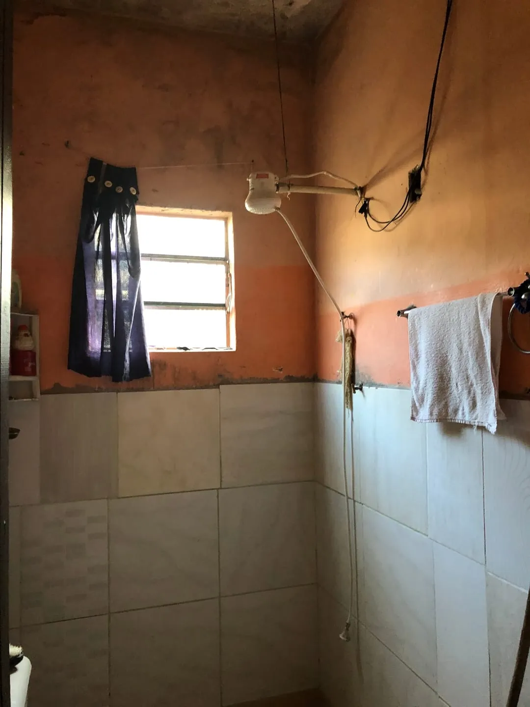Imagem Casa à venda 2 Quartos, 2 Vagas, 250M², Residencial Comercial Cidade Vista Alegre, Pindamonhangaba - SP