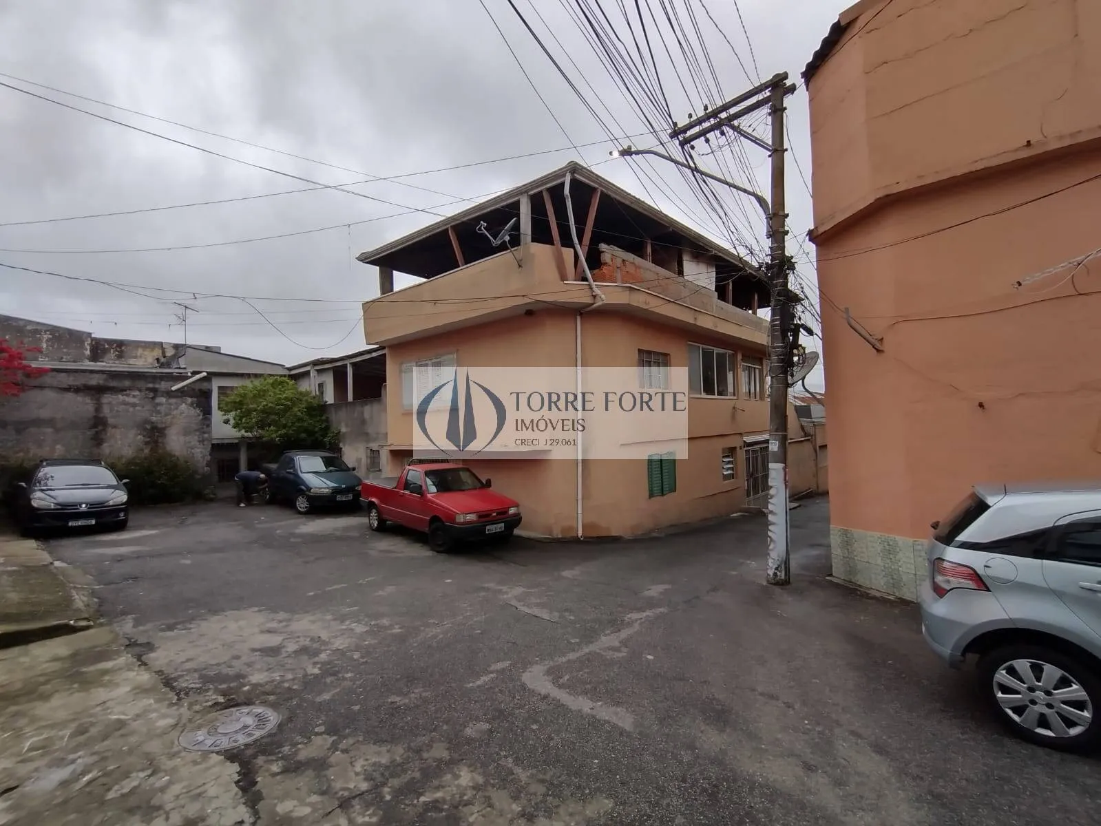 Imagem 4 casas e um salão comercial no Jardim Colorado
