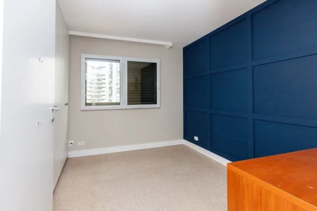 Imagem Apartamento à Venda Em Moema Com 4 Dormitórios Sendo 1 Suíte e 3 Vagas - 1 Por Andar