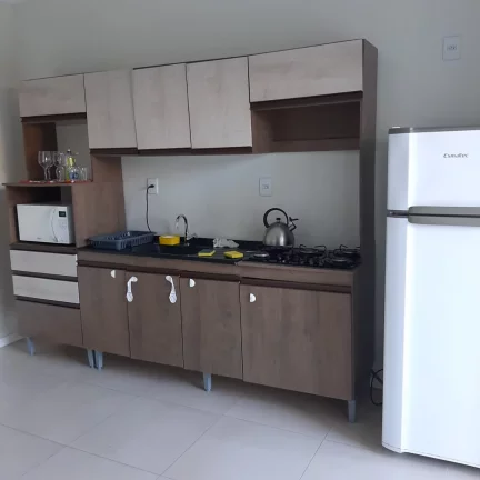 Imagem Casa à venda em Garopaba-SC, bairro Pinguirito: 2 suítes, sala ampla, 110m².