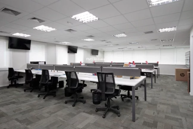 Imagem Conjunto comercial com 220m2 mobiliado na Vila Olímpia.
