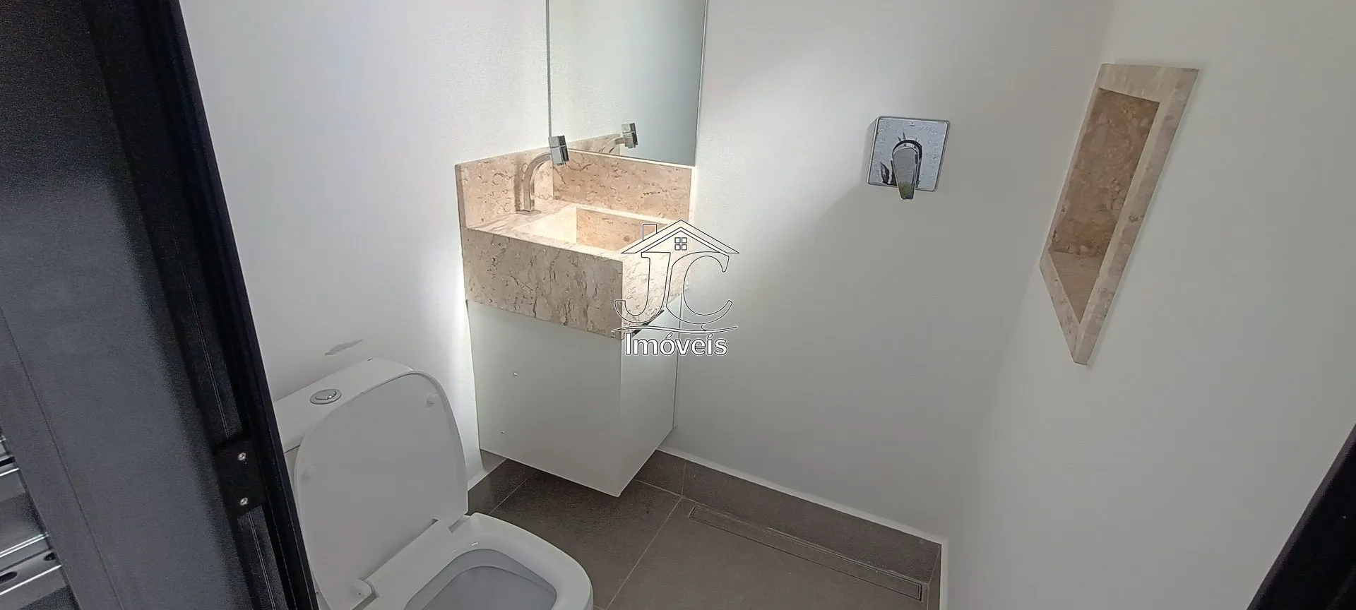 Imagem Casa com 3 suítes no Condomínio Portal do Jequitiba-Valinhos