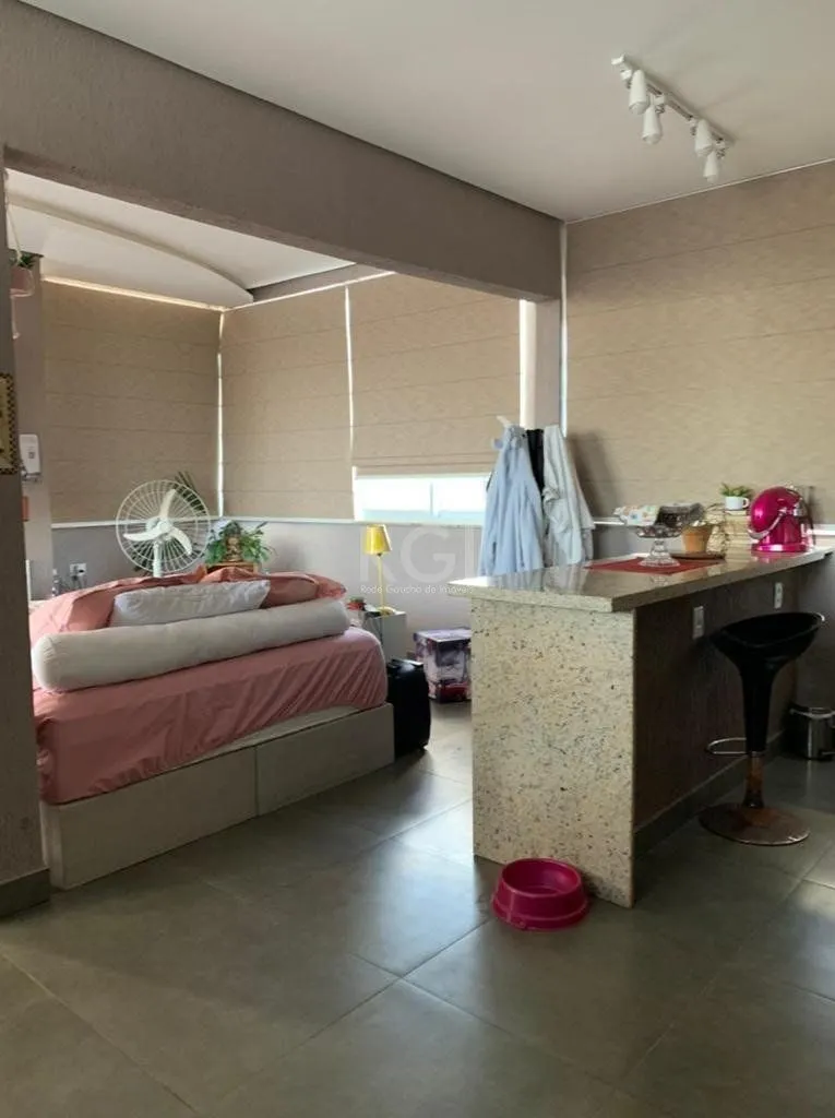 Imagem Sobrado para Venda - 300m², 3 dormitórios, sendo 2 suites, 1 vaga - Hípica Jardins Do Prado