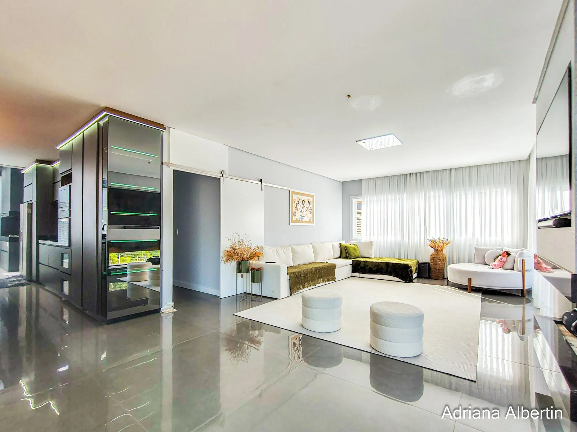 Imagem Casa Condominio para Venda - 297.5m², 4 dormitórios, sendo 4 suites, 4 vagas - Alphaville