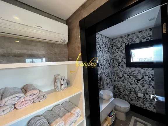 Imagem Sobrado Com 06 suítes Beira Lago, mobiliado e decorado com piscina em concreto aquecida