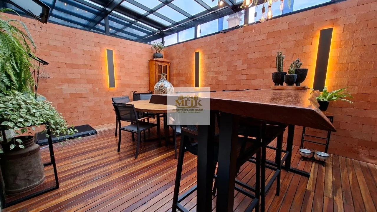 Imagem Triplex com 3 quartos à venda no Uberaba em Curitiba