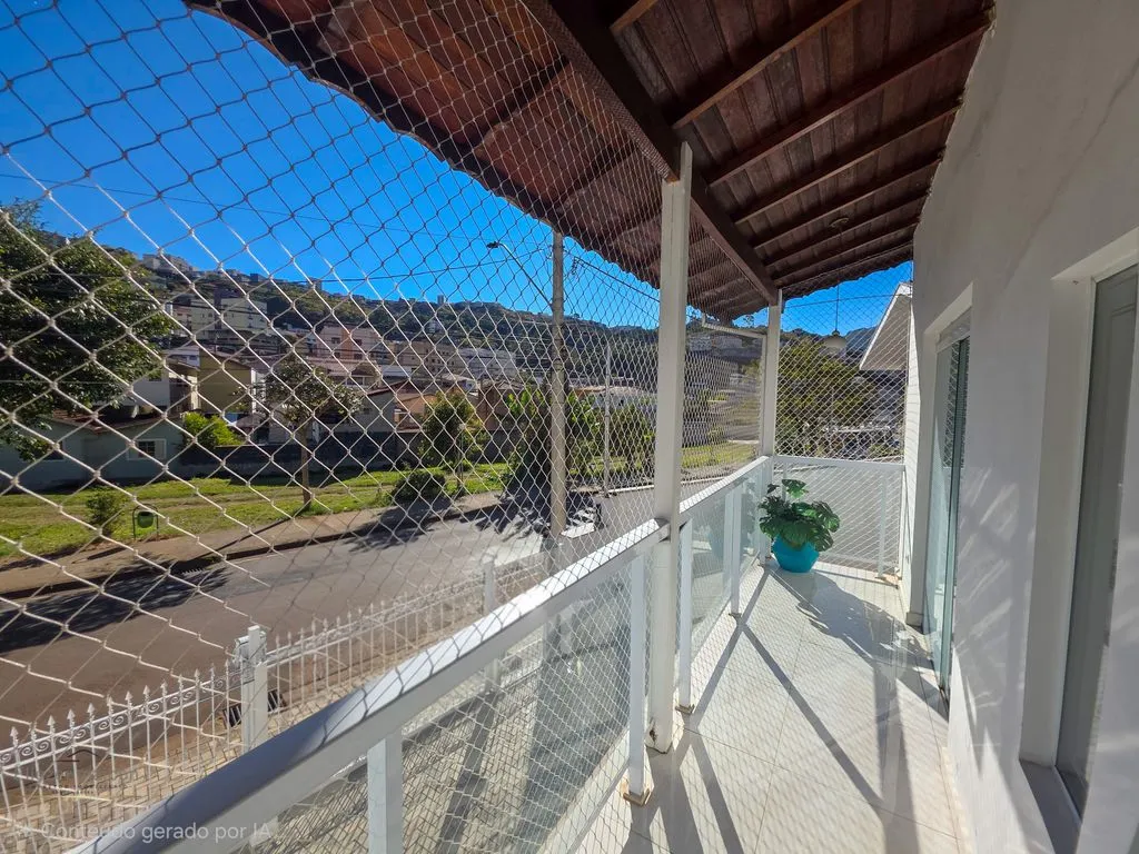 Imagem Casa com piscina, área gourmet a venda próximo ao centro de Poços de Caldas - MG