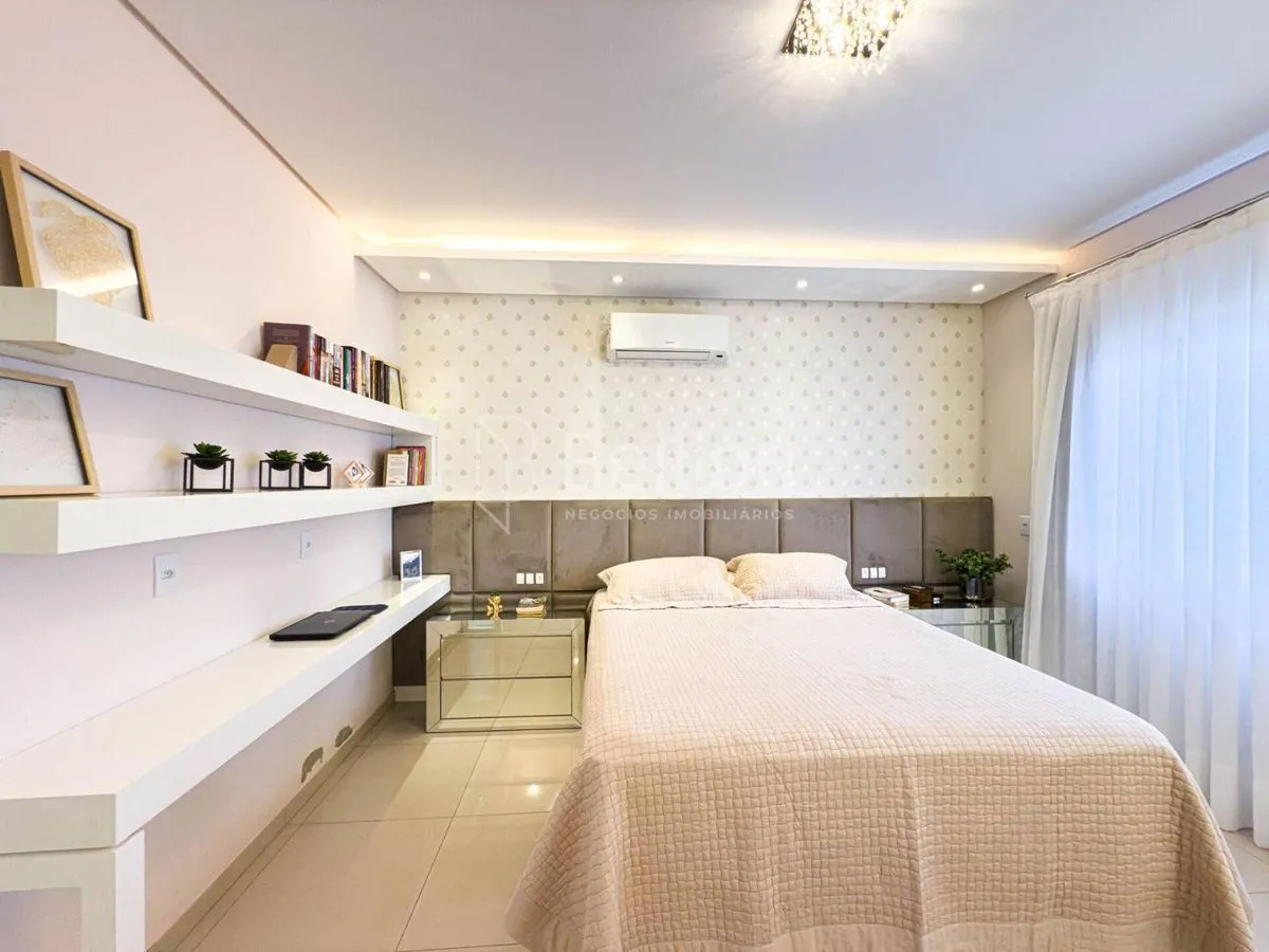 Imagem Casa com suíte no centro de Rodeio