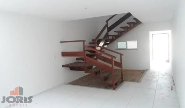Imagem Casa Duplex a Venda no bairro Planalto Horizonte - Horizonte, CE