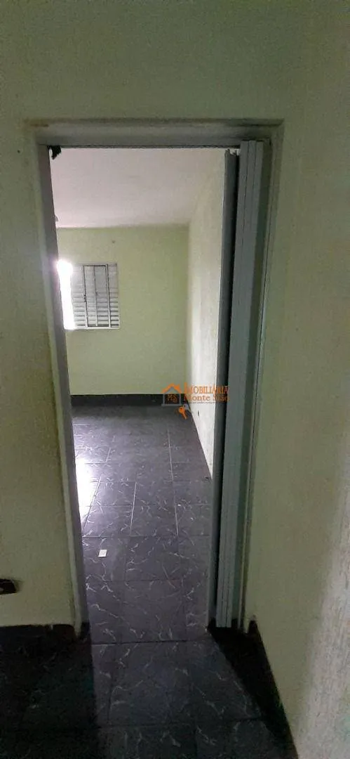 Imagem Sobrado com 2 dormitórios para compra no Jardim Taboão , 180 m² por R$ 392.000 - Jardim Taboão - Guarulhos/SP