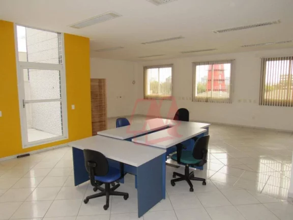 Imagem Aluga-se Sala comercial com 88 m² no bairro Santa Cecília - Porto Alegre/RS