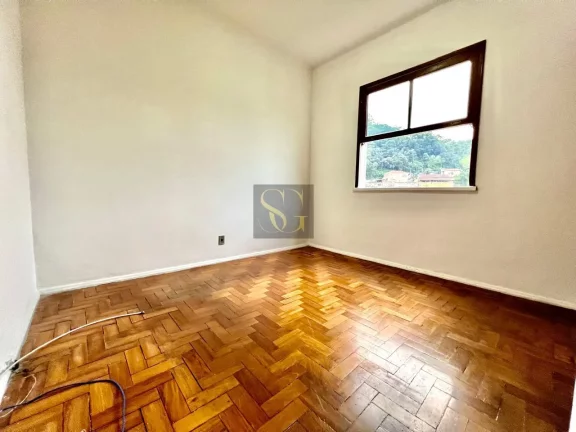 Imagem Casa para Venda em Teresópolis, Tijuca, 2 dormitórios, 1 banheiro, 1 vaga